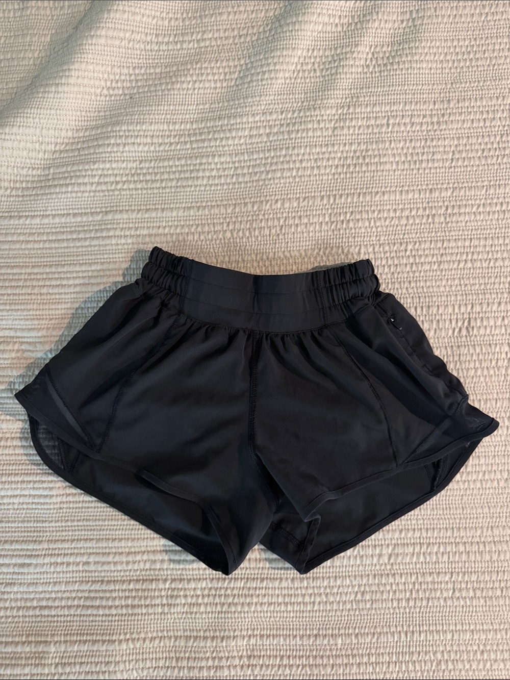 Lululemon Hotty Hot Shorts 2.5” Black Size 0 High Rise Running